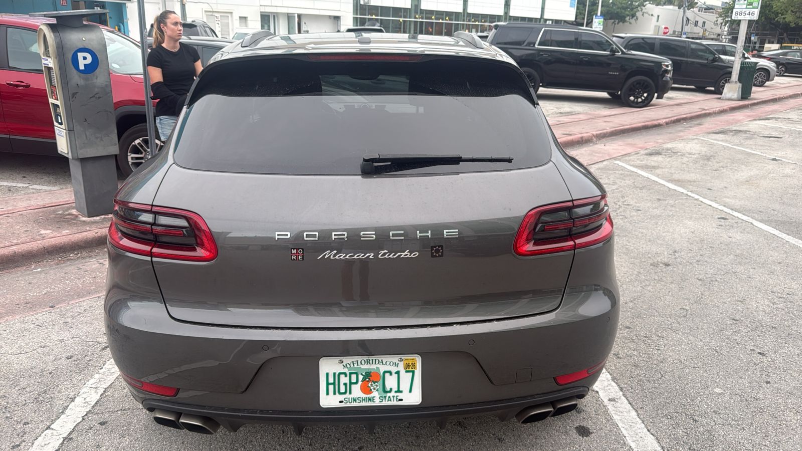 2016 Porsche Macan Turbo - Exterior