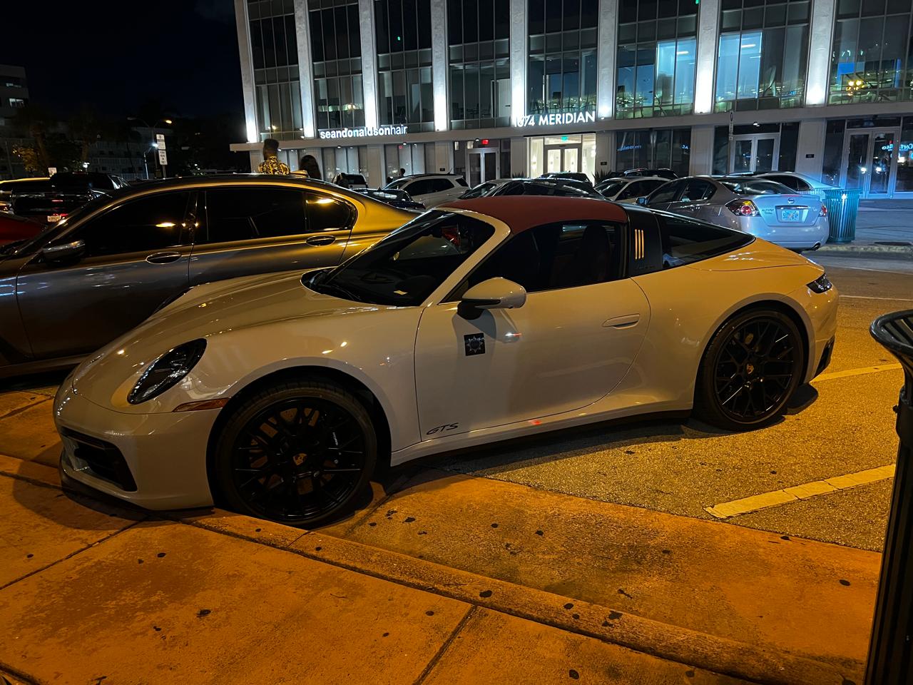 Bóxer biturbo 3,0L (especificación GTS) - 2022 Porsche 911 Targa 4 GTS - Exterior