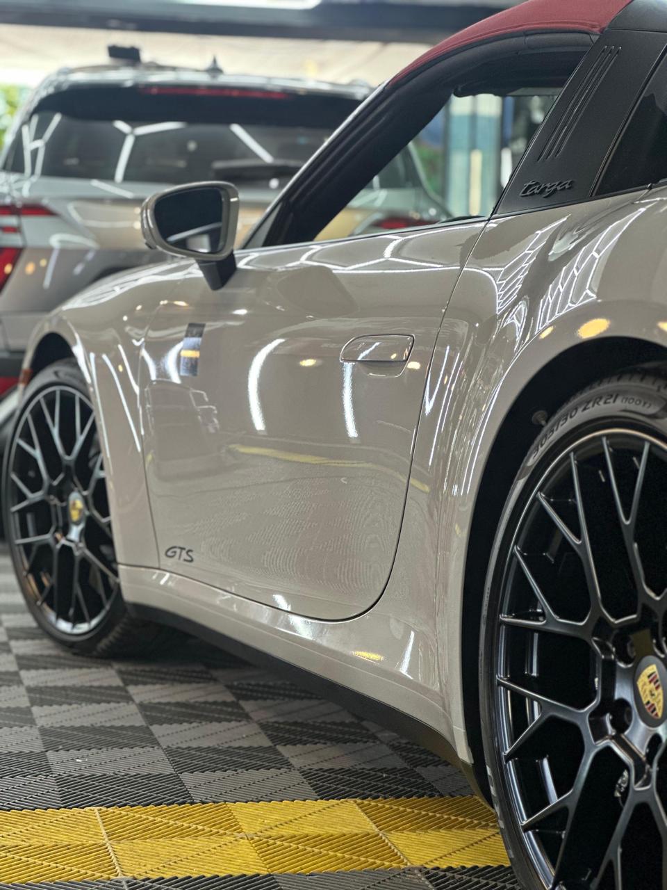 2022 Porsche 911 Targa 4 GTS - Exterior