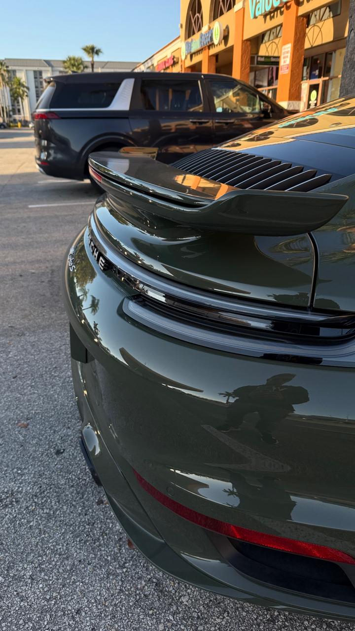Bóxer de seis cilindros biturbo VTG 3,7L - 2024 Porsche 911 Turbo S - Exterior