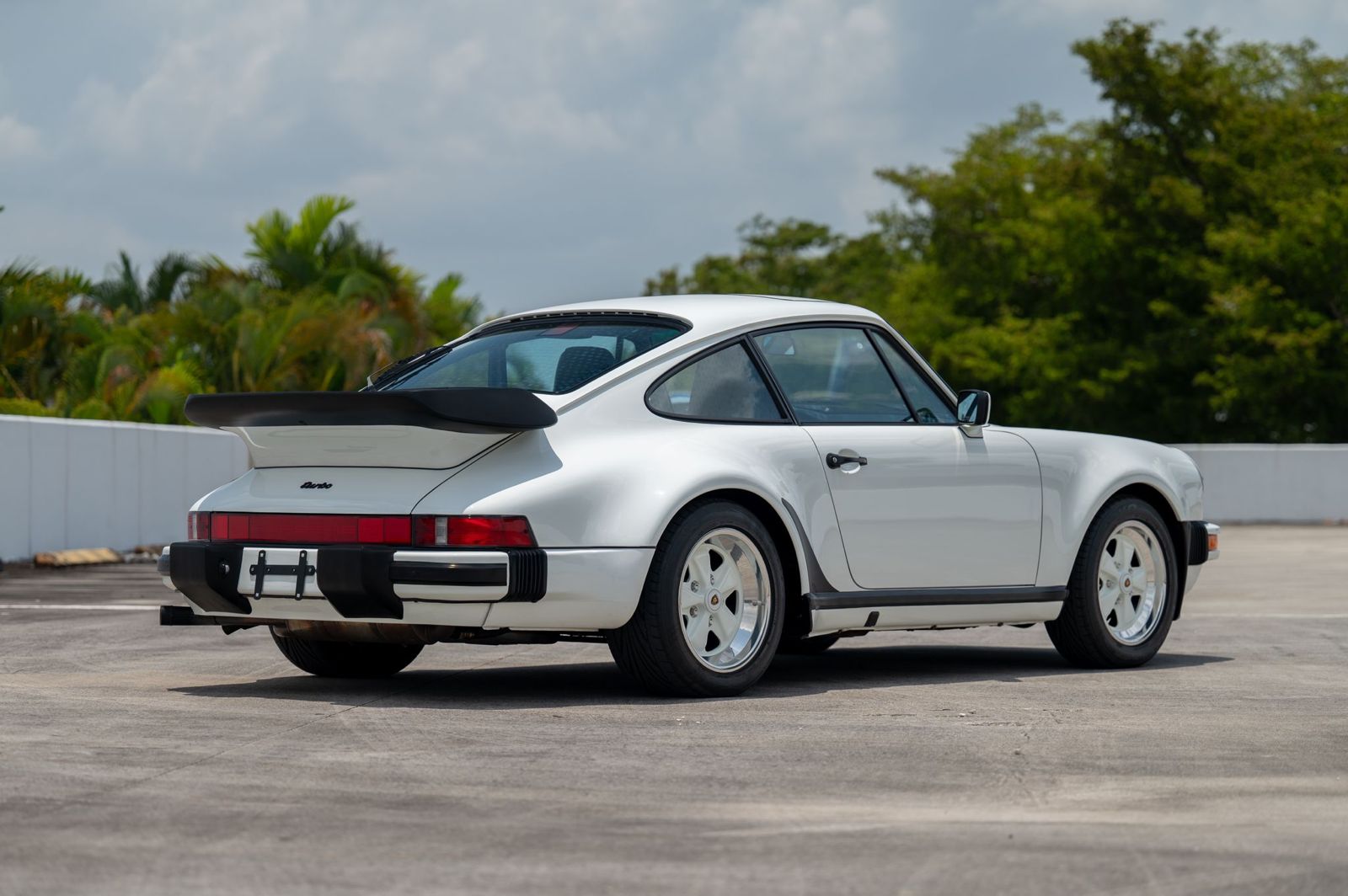 1988 Porsche 911 Turbo (930) — Passenger Side