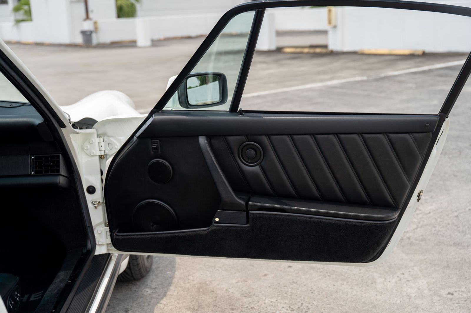 1988 Porsche 911 Turbo (930) — Interior