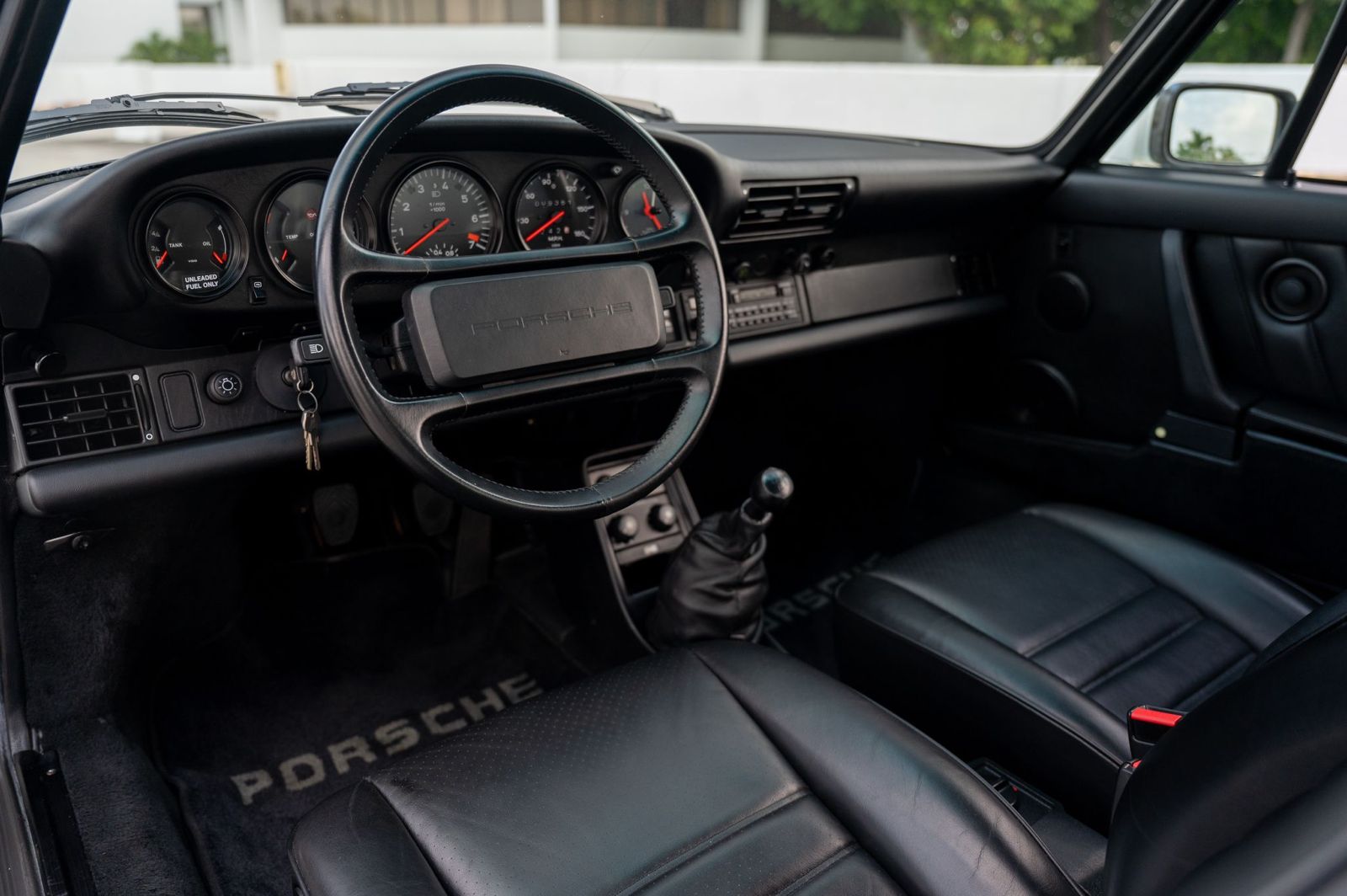 1988 Porsche 911 Turbo (930) — Interior