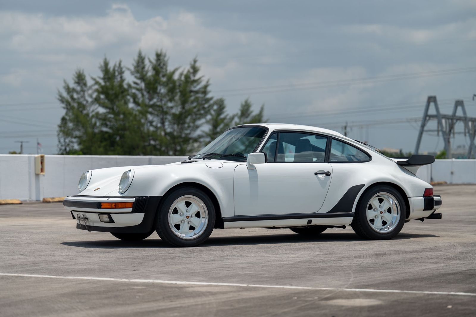 1988 Porsche 911 Turbo (930) — Exterior