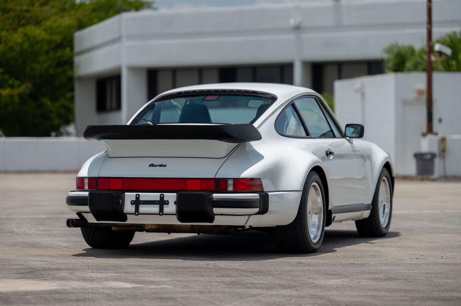 1988 Porsche 911 Turbo (930) — Rear 3/4