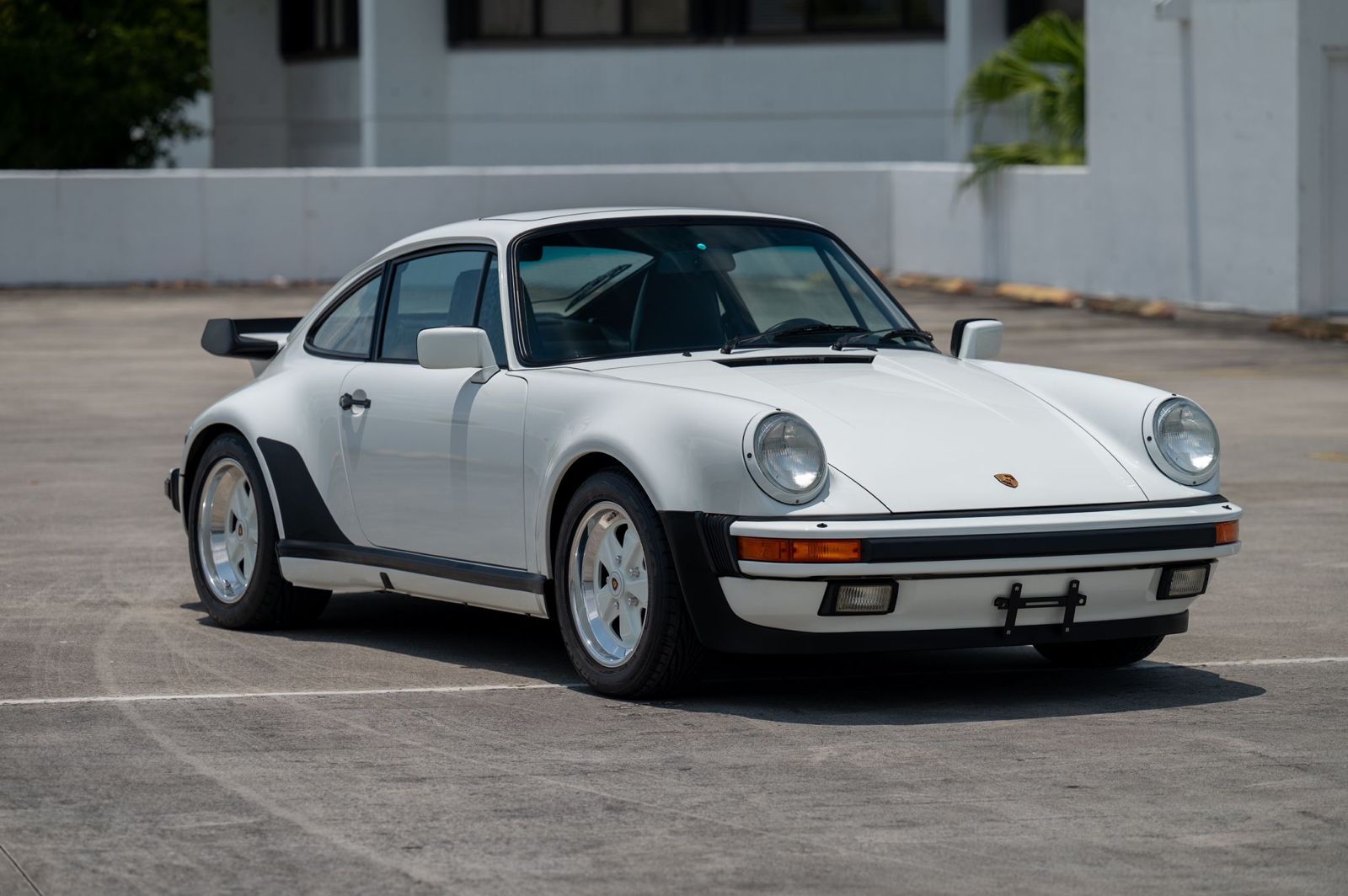 1988 Porsche 911 Turbo (930) — Interior